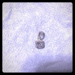 Pandora charm ✨